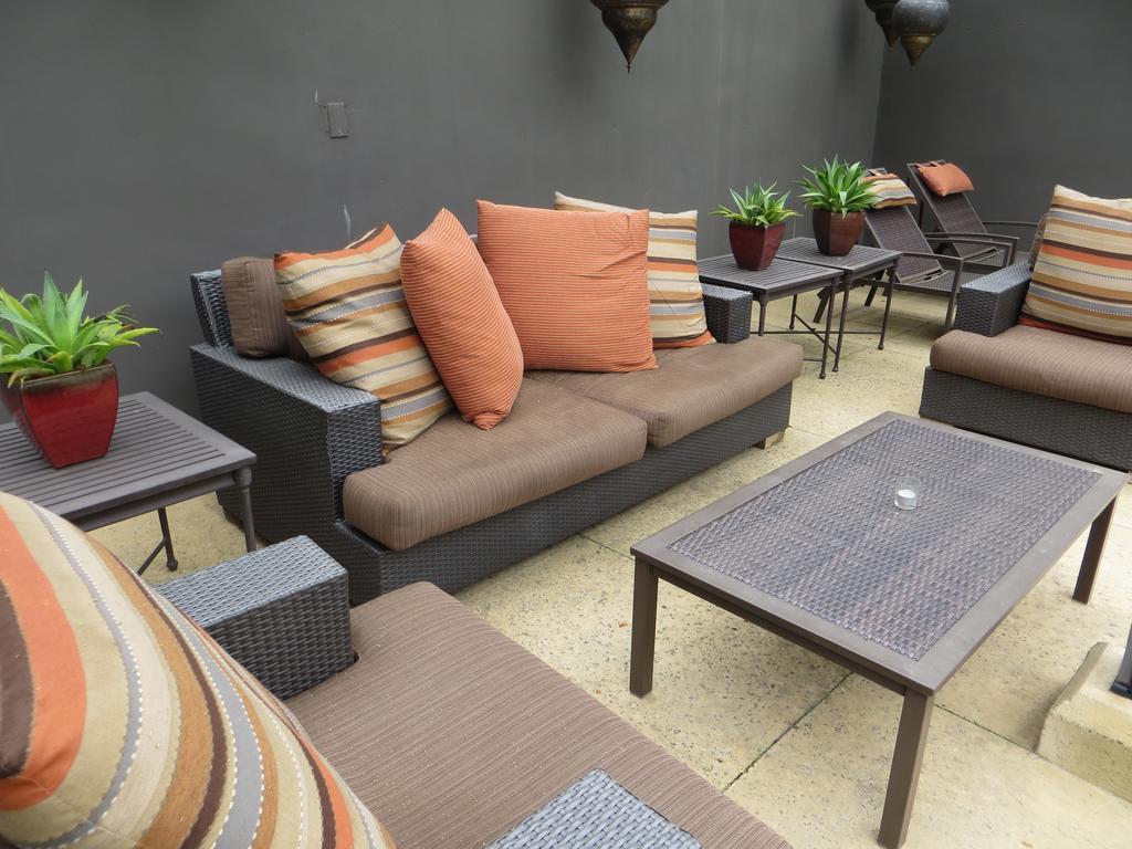 יונטוויל North Block Hotel מראה חיצוני תמונה